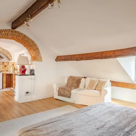 Mansarda Margot Parking Included * Санремо