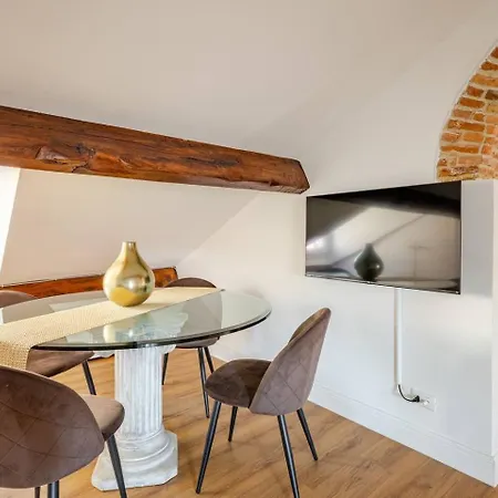 Mansarda Margot Parking Included Апартаменты *