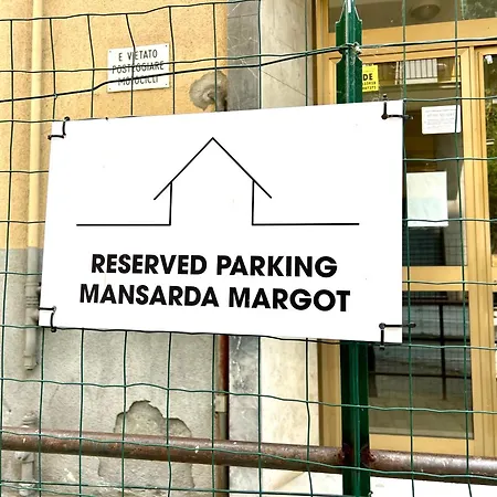 Διαμέρισμα Mansarda Margot Parking Included *