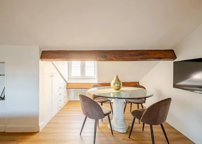 Mansarda Margot Parking Included Апартаменты