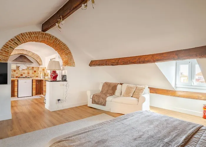 Mansarda Margot Parking Included * Санремо